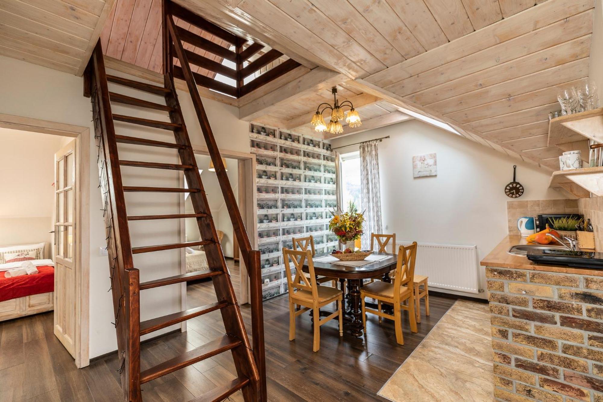 Apartamenty Zielona Owieczka Niedzica Zamek Exterior photo